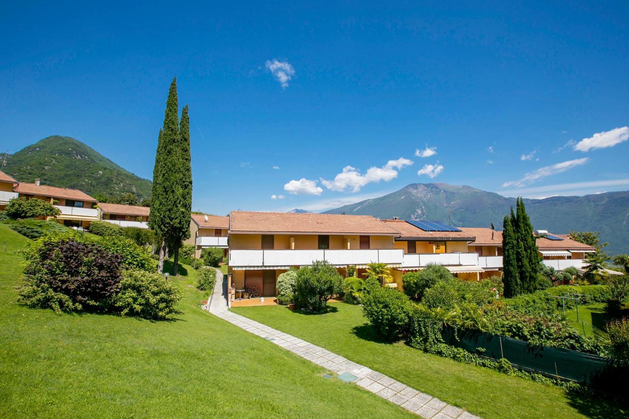 Residence Christina Due Laghi - Happy Rentals Tenno Luaran gambar